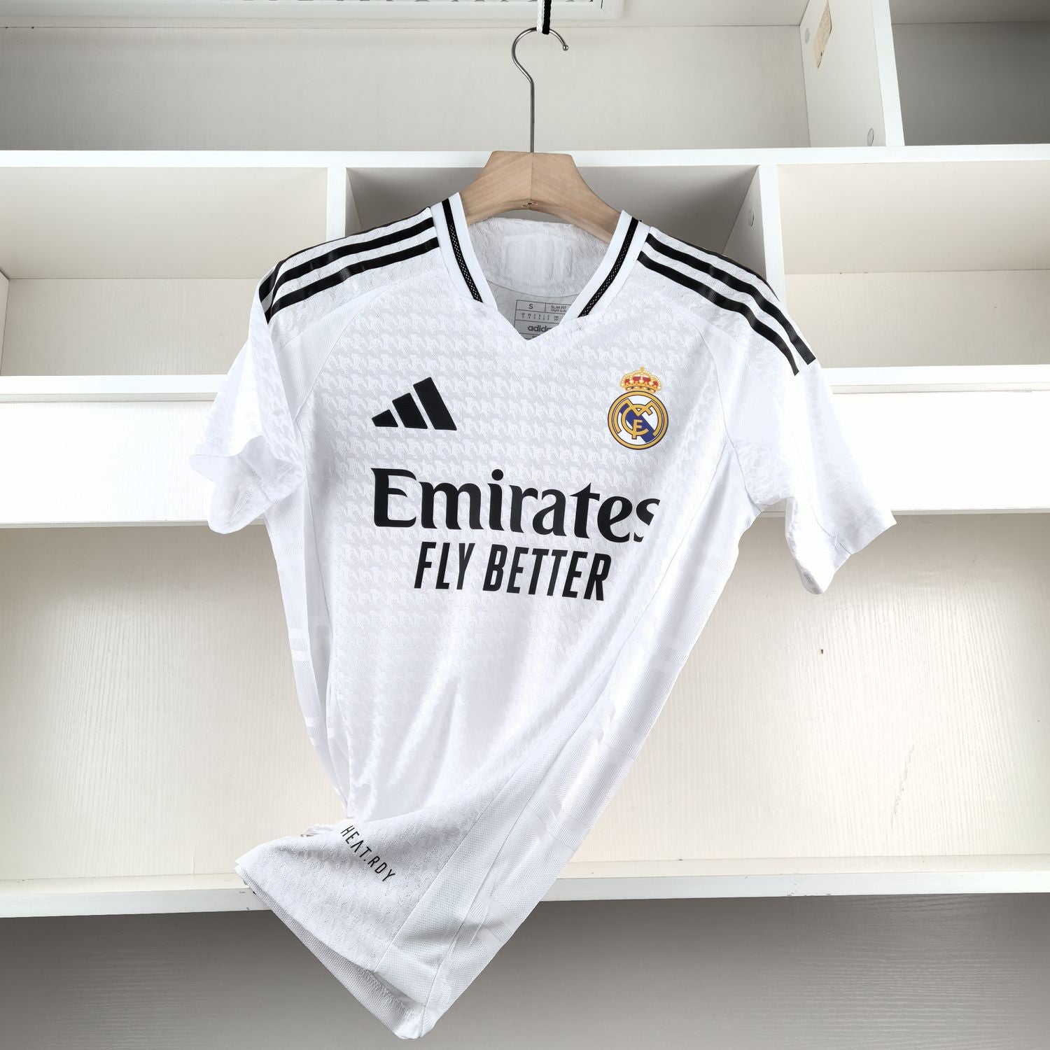 MAILLOT REAL MADRID 2024/2025